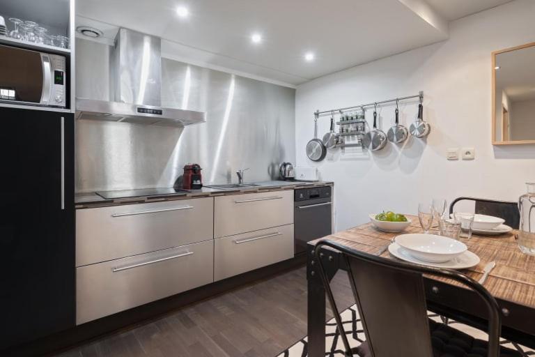 Guestready - Superbe Maison De Ville Duplex Lyon Kültér fotó